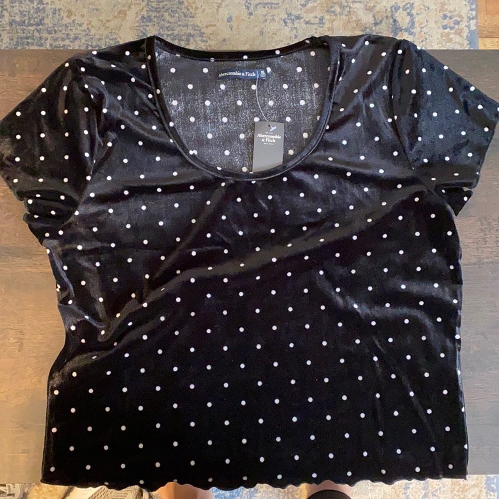 NWT! Abercrombie & Fitch crop top - XL